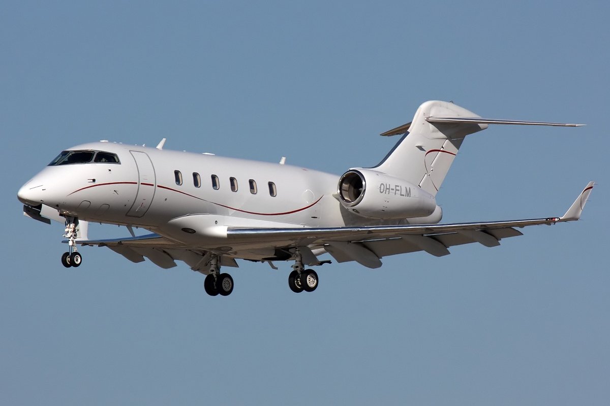Bombardier Challenger 350 private jet charter by Suave Lifestyle Concierge