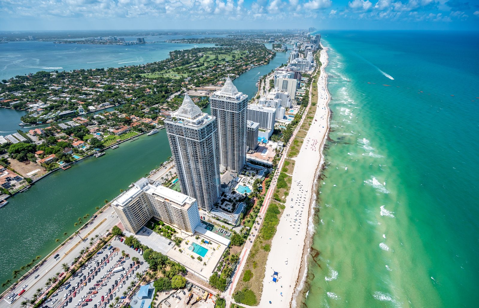 Helicopter tour over Miami by Suave Lifestyle Concierge photo 5