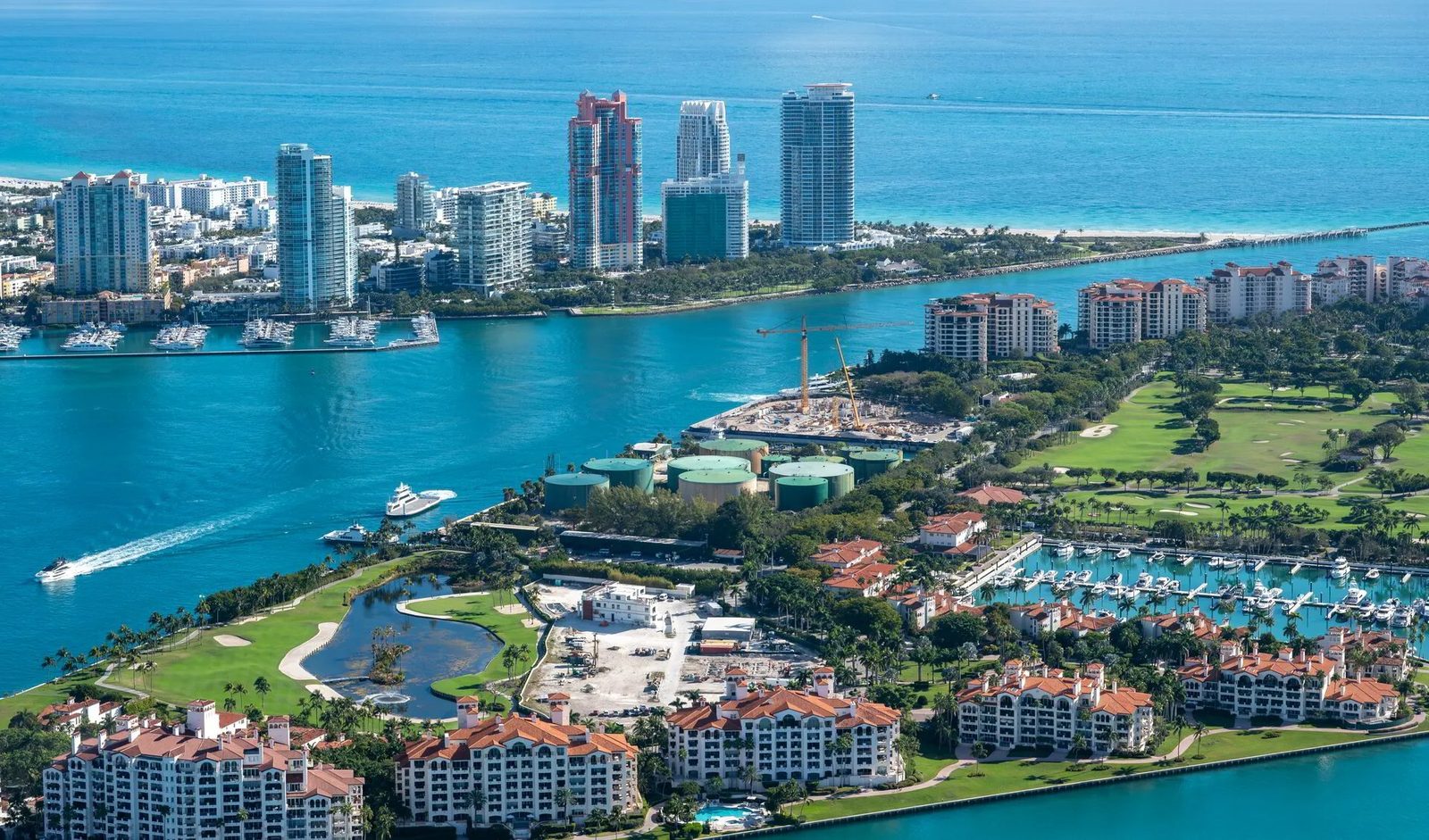 Helicopter tour over Miami by Suave Lifestyle Concierge photo 7