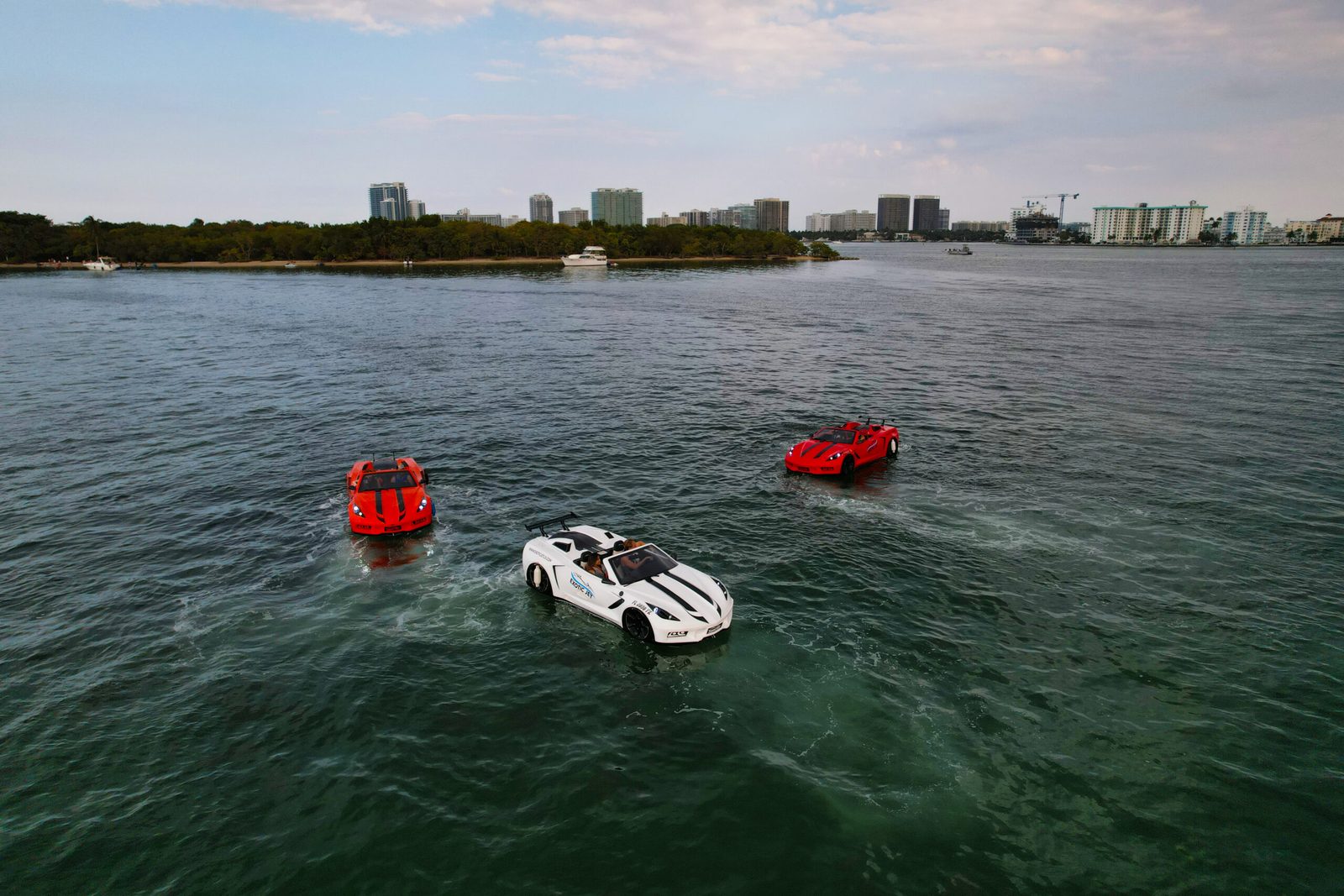 Jet car on Biscayne Bay in Miami by Suave Lifestyle Concierge photo 2