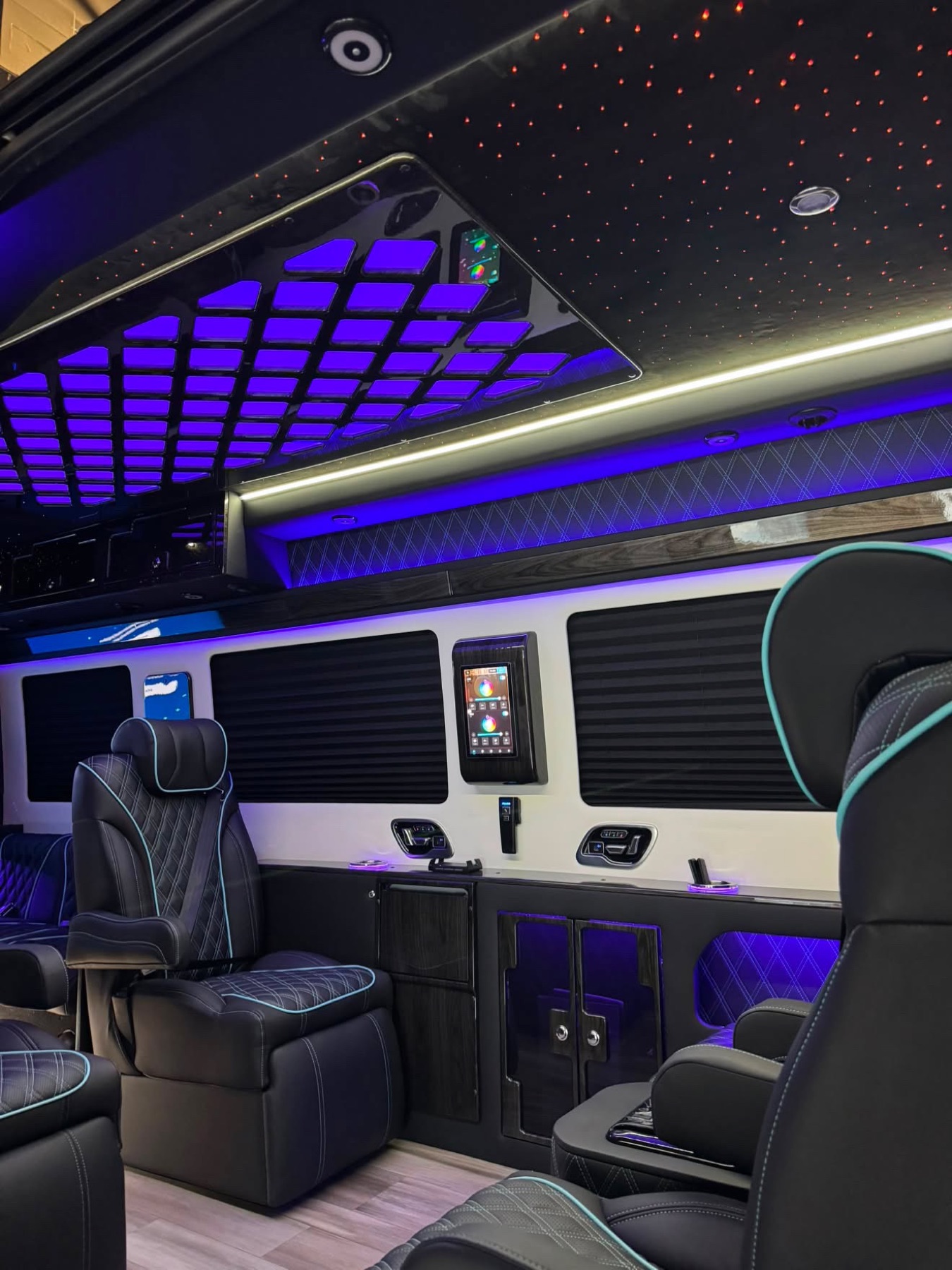 Mercedes-Benz Sprinter Executive Jet chauffeur service by Suave Lifestyle Concierge photo 6