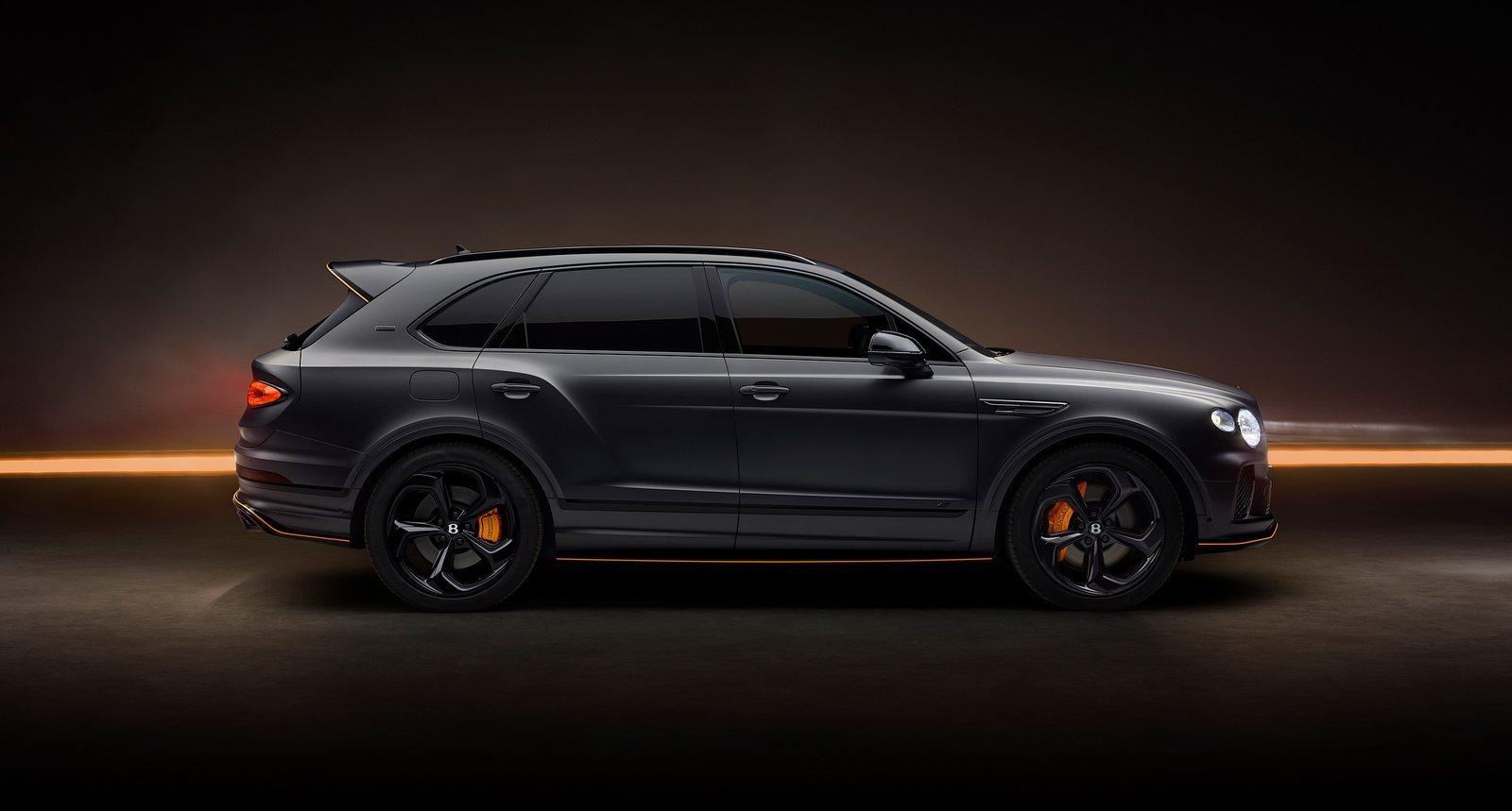 Bentley Bentayga rental in Miami by Suave Lifestyle Concierge photo 2