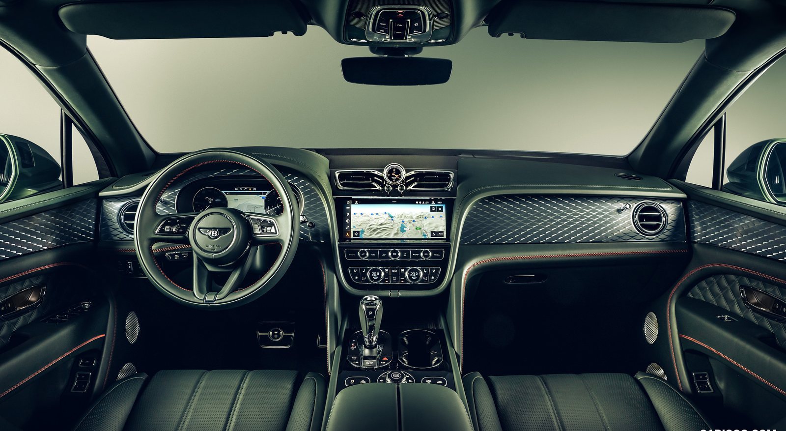 Bentley Bentayga rental in Miami by Suave Lifestyle Concierge photo 7