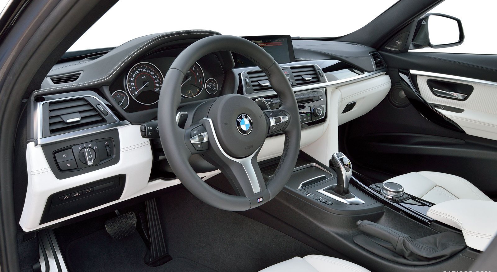 BMW 335i xDrive rental in Miami by Suave Lifestyle Concierge photo 7