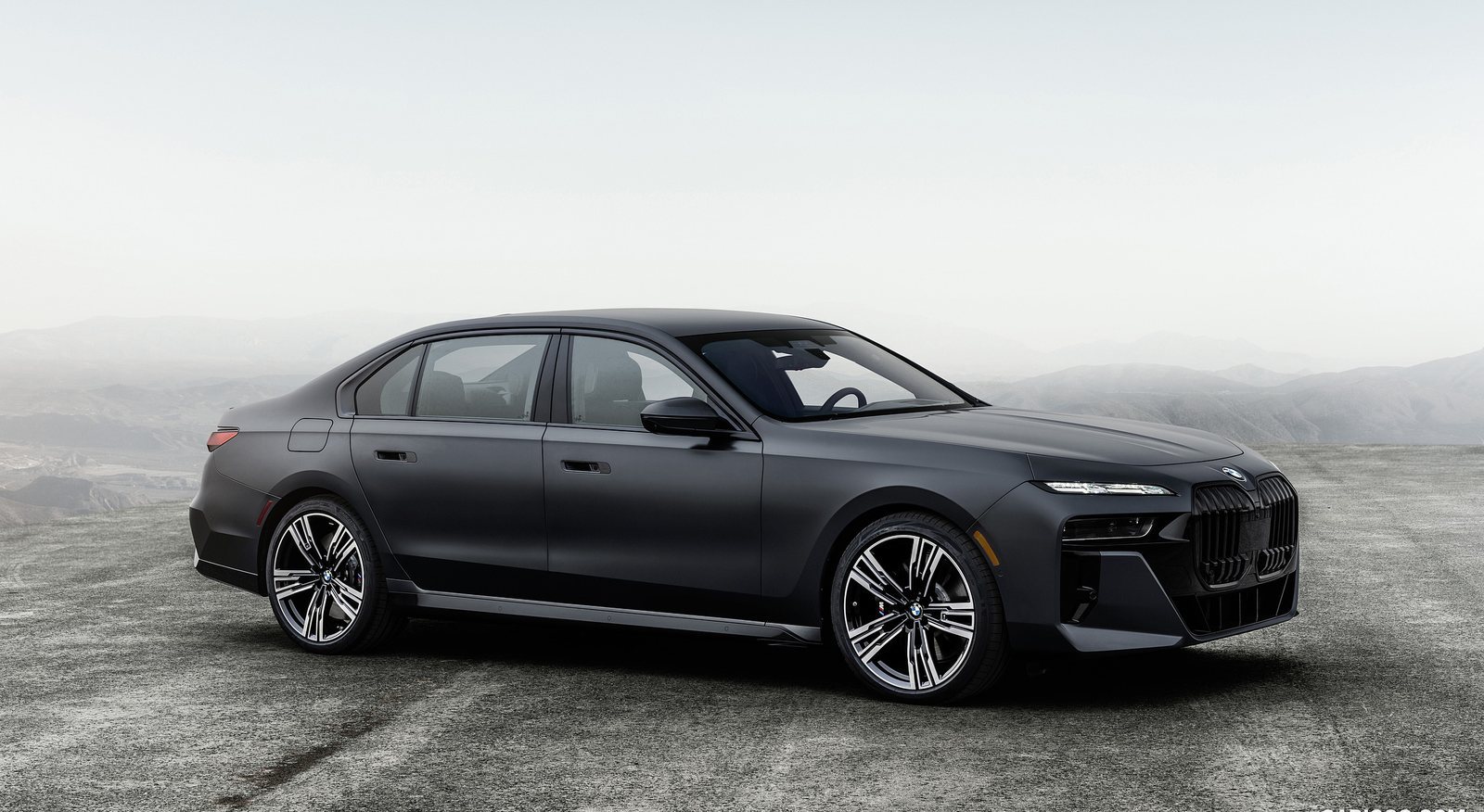 BMW 740i rental in Miami by Suave Lifestyle Concierge