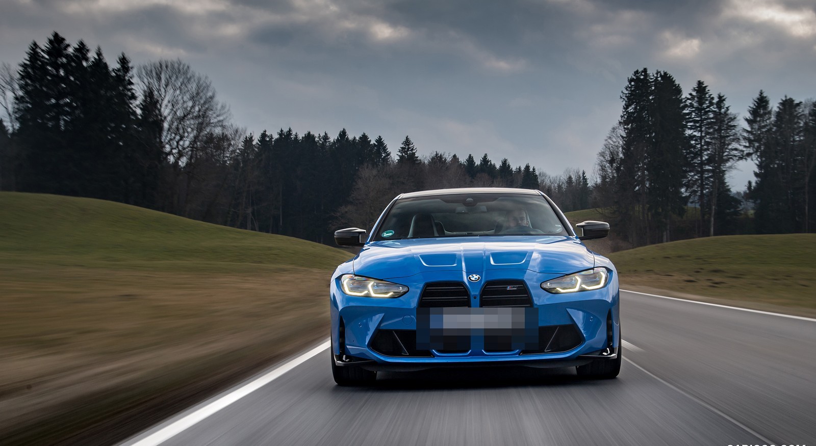 BMW M4 Competition rental in Miami by Suave Lifestyle Concierge photo 4
