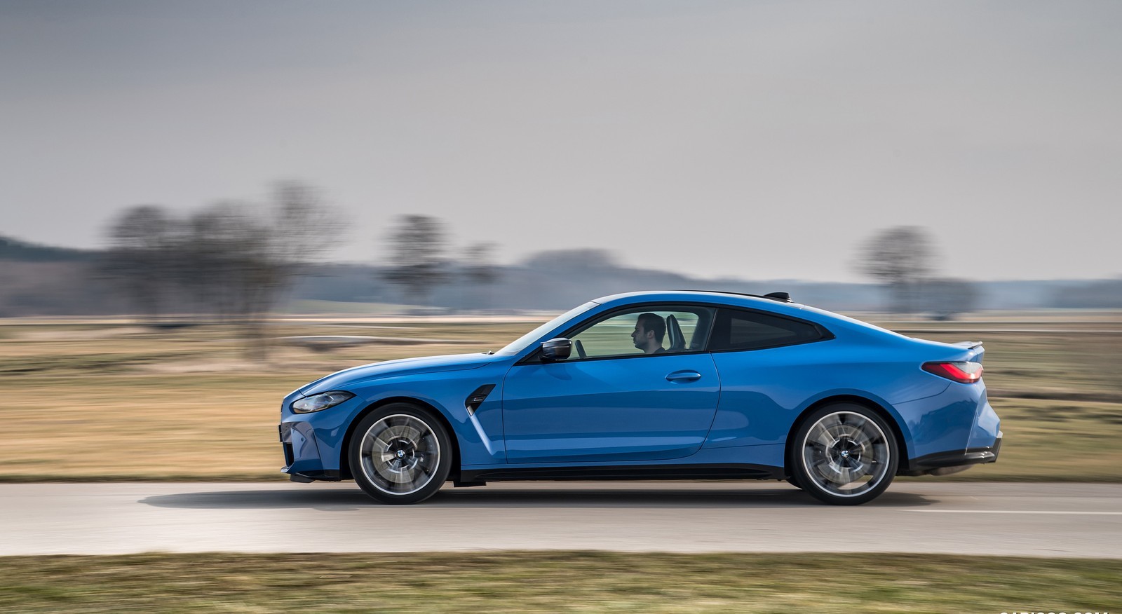 BMW M4 Competition rental in Miami by Suave Lifestyle Concierge photo 6