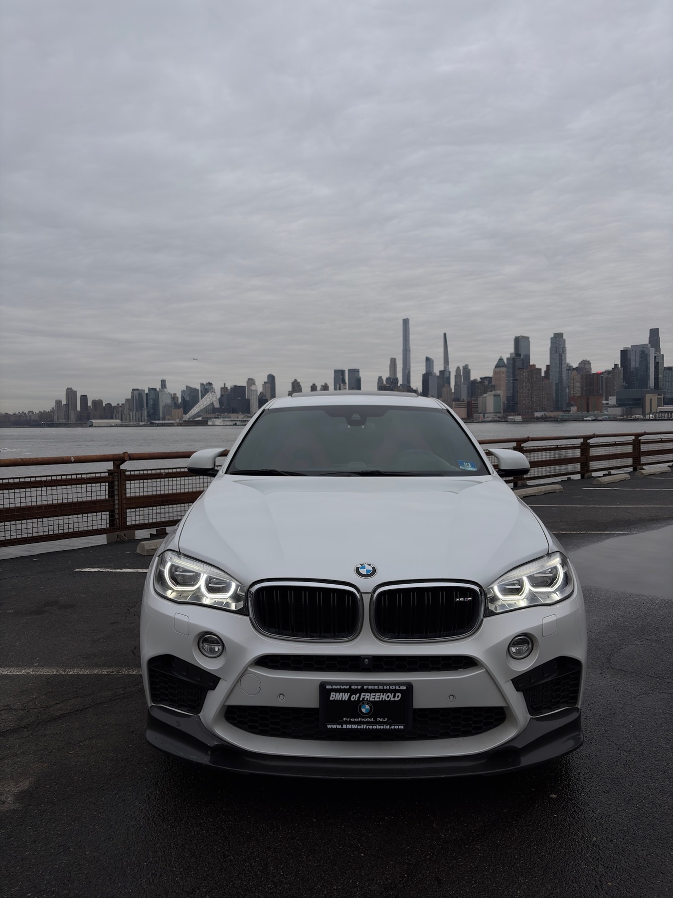 BMW X6M rental in Miami by Suave Lifestyle Concierge