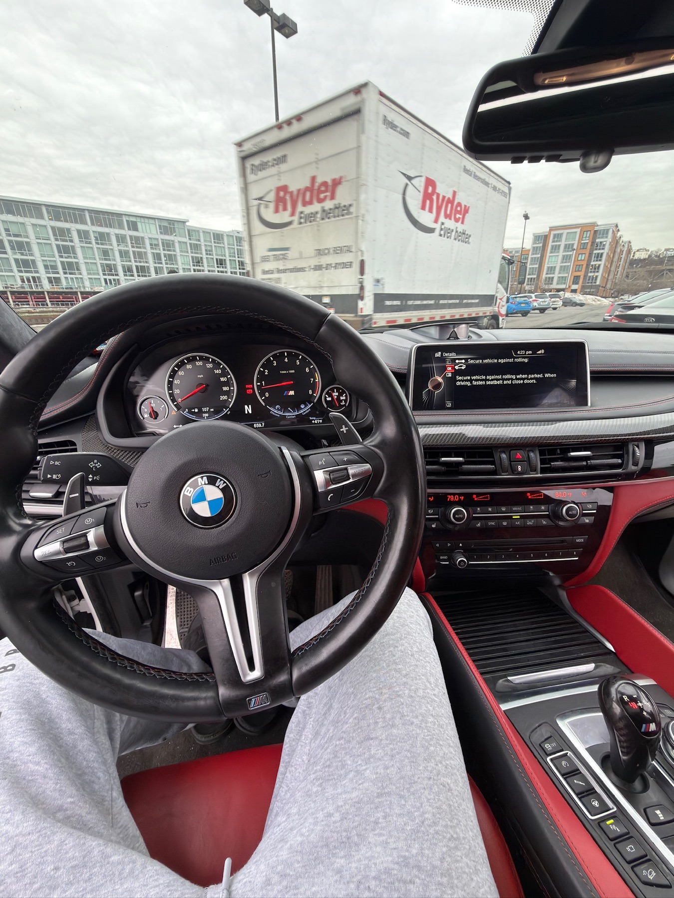 BMW X6M rental in Miami by Suave Lifestyle Concierge photo 7