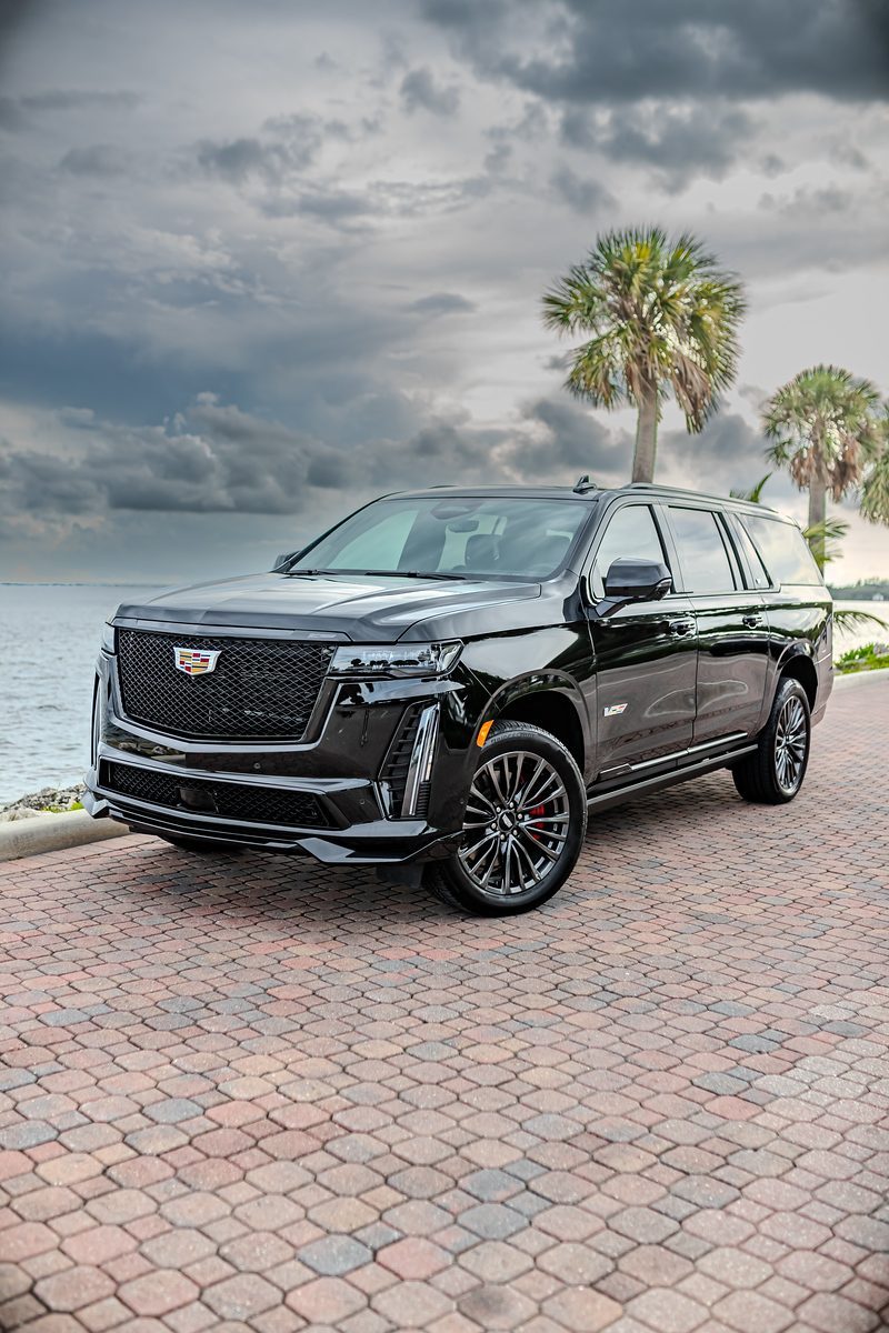 Cadillac Escalade rental in Miami by Suave Lifestyle Concierge