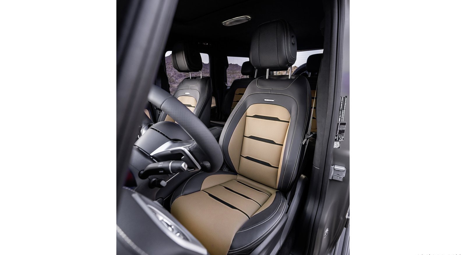 Mercedes G63 AMG rental in Miami by Suave Lifestyle Concierge photo 8