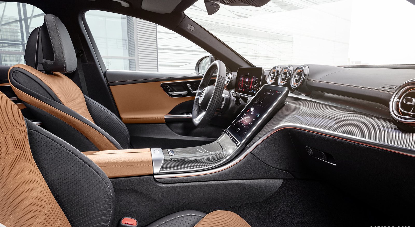 Mercedes C300 rental in Miami by Suave Lifestyle Concierge photo 8