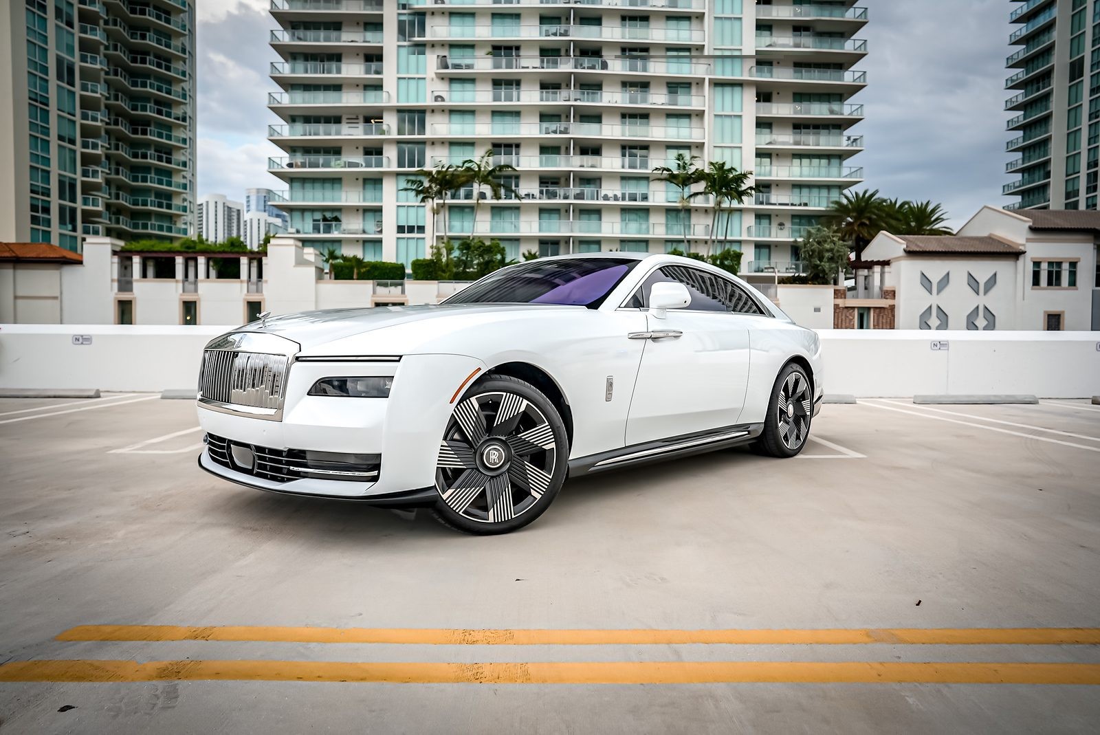 Rolls-Royce Spectre rental in Miami by Suave Lifestyle Concierge